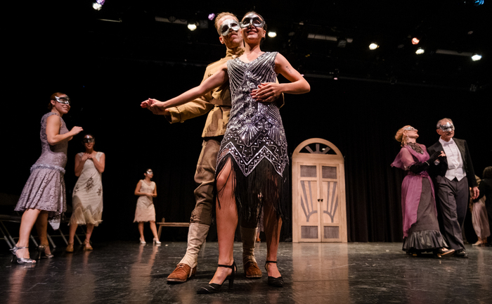 Photos: First Look at The Curtain's ROMEO AND JULIET Image