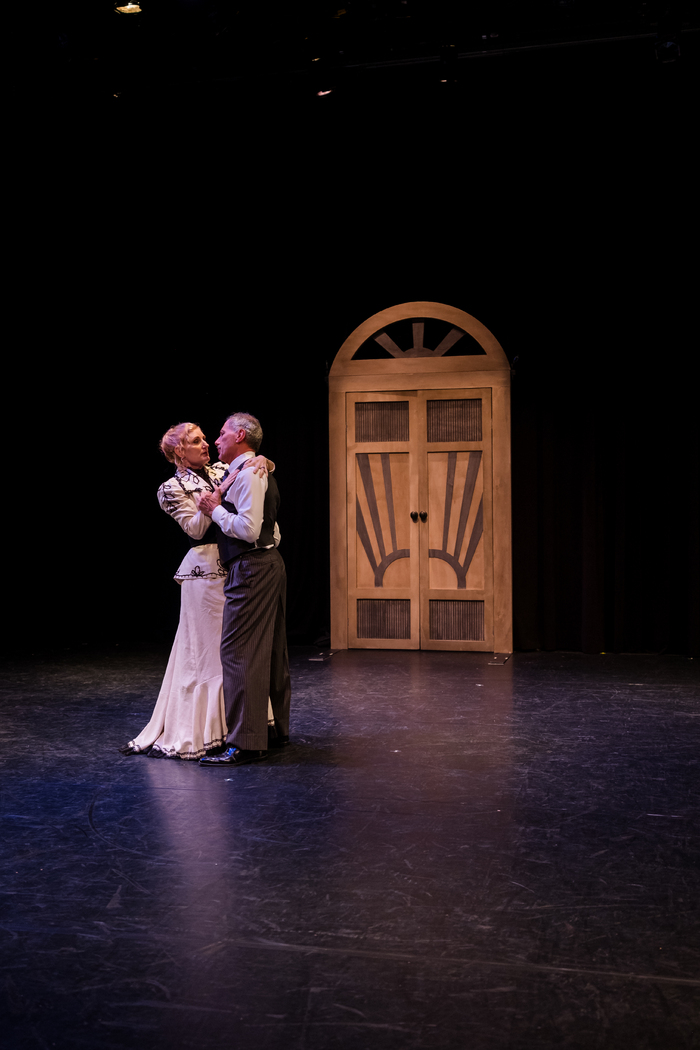 Photos: First Look at The Curtain's ROMEO AND JULIET Image
