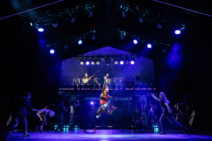 Photos: First Look at Julie Reiber, Benjamin Eakeley & Teralin Jones in JAGGED LITTLE PILL North American Tour Image