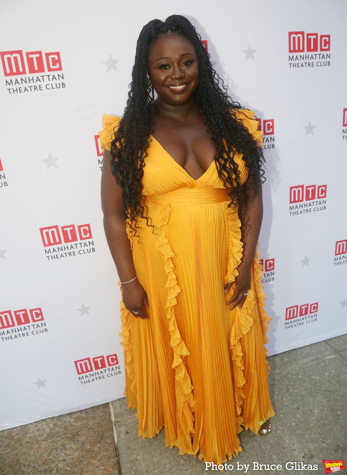 Photos: JAJA'S AFRICAN HAIR BRAIDING Cast Walks the Red Carpet on Opening Night Image