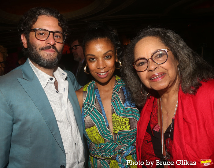 Photos: JAJA's AFRICAN HAIR BRAIDING Cast Celebrates Opening Night Image