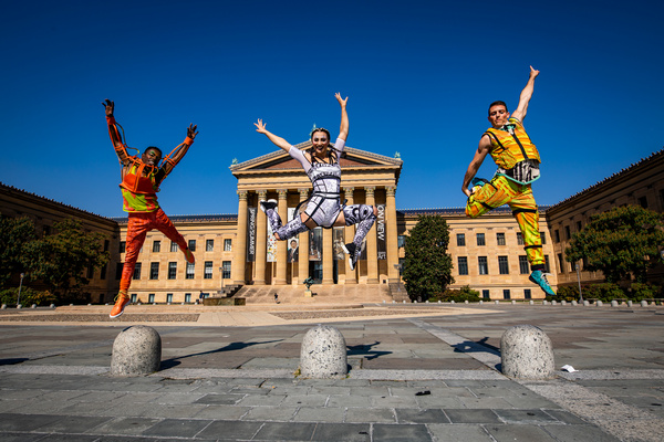 Photos: Cirque Du Soleil BAZZAR Artists Visit Philadelphia Museum Of Art And LOVE Park Image