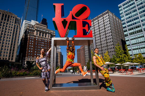 Photos: Cirque Du Soleil BAZZAR Artists Visit Philadelphia Museum Of Art And LOVE Park 
