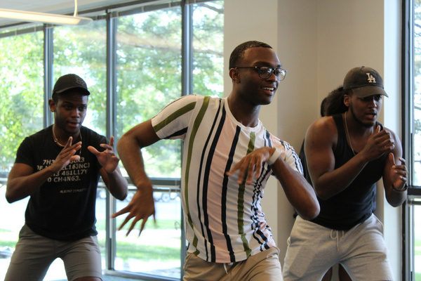 Photos: Go Inside Rehearsals for DREAMGIRLS At Lone Tree Arts Center Image