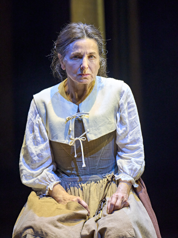 Photos: First Look at the West End Transfer of HAMNET Image