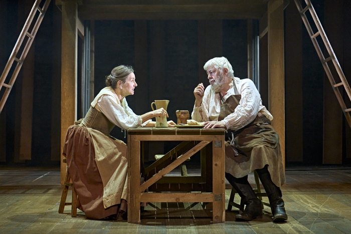 Photos: First Look at the West End Transfer of HAMNET Image