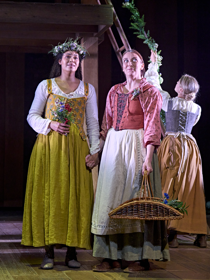 Photos: First Look at the West End Transfer of HAMNET Image