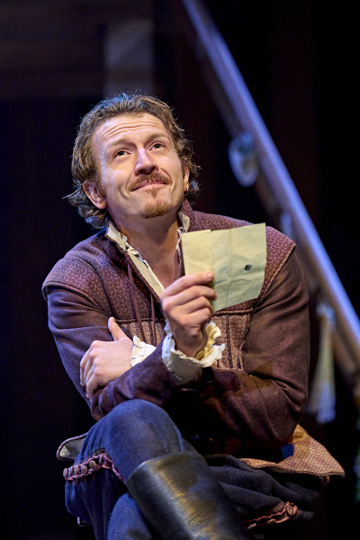 Photos: First Look at the West End Transfer of HAMNET Image