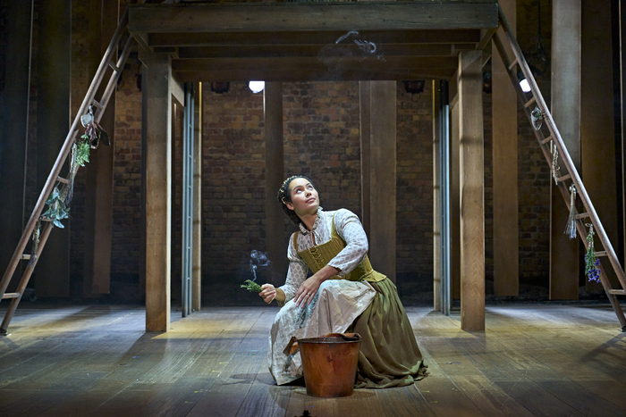 Photos: First Look at the West End Transfer of HAMNET Image