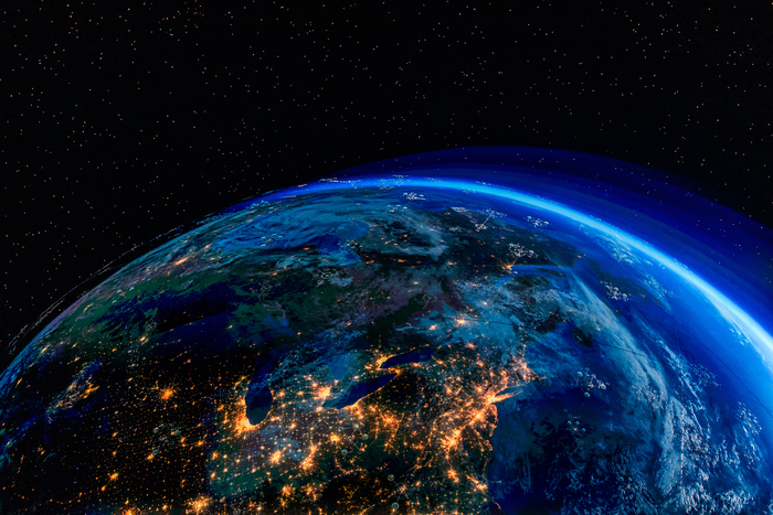 Photos: First Look at Darren Aronofsky's POSTCARDS FROM EARTH at Sphere Image