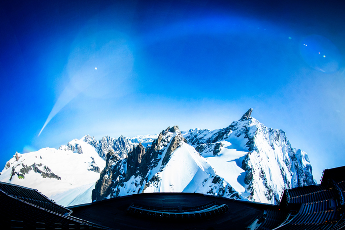 Photos: First Look at Darren Aronofsky's POSTCARDS FROM EARTH at Sphere Image