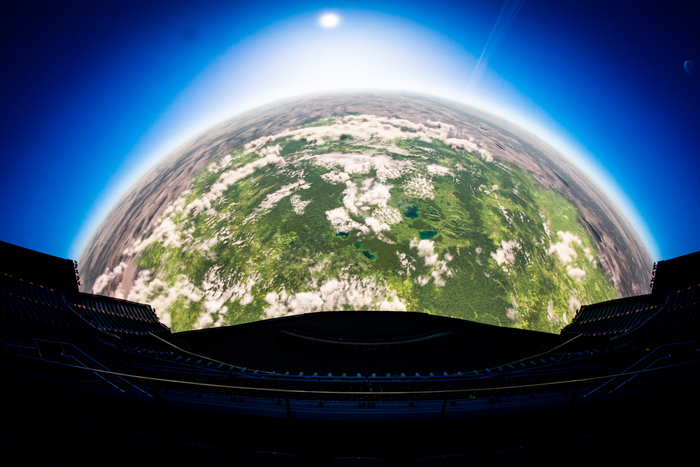 Photos: First Look at Darren Aronofsky's POSTCARDS FROM EARTH at Sphere Image