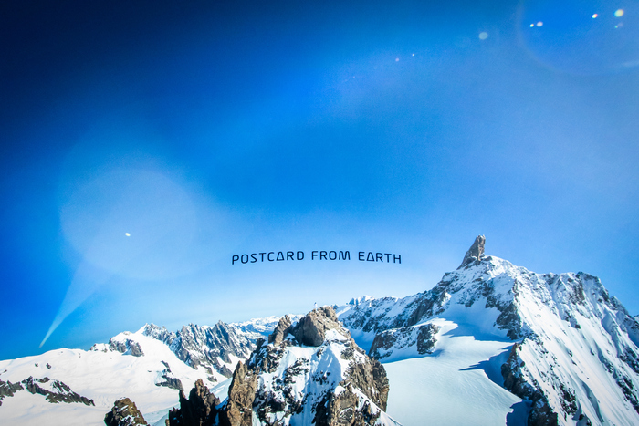 Photos: First Look at Darren Aronofsky's POSTCARDS FROM EARTH at Sphere Image