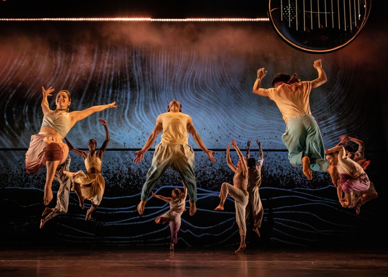 Review: MESSAGE IN A BOTTLE, Peacock Theatre Image