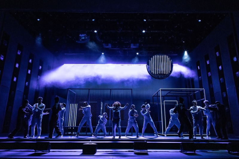 Review: MESSAGE IN A BOTTLE, Peacock Theatre Image