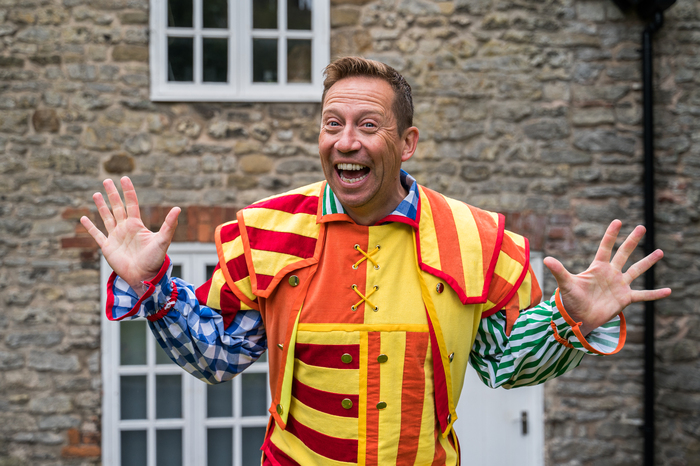 Photos: Wolverhampton Grand Theatre Launches SNOW WHITE Pantomime Image