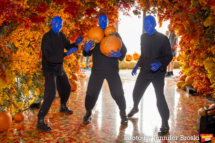 Photos: Blue Man Group Celebrates 17K Performances at Edge Image