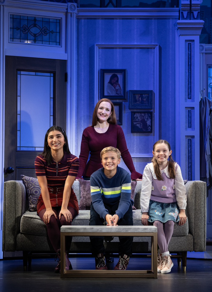 Exclusive: Get A First Look At MRS. DOUBTFIRE National Tour Image
