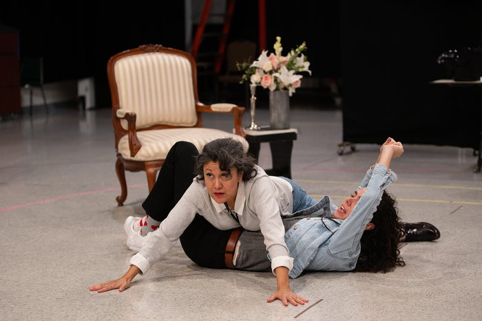 Photos: In Rehearsal For POTUS At Steppenwolf Theatre Company Image