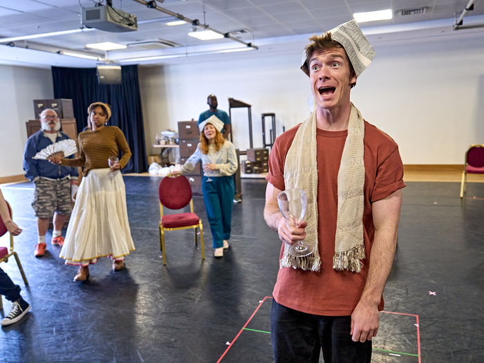 Photos: First Look Inside Rehearsal For Mark Gatiss' A CHRISTMAS CAROL Image