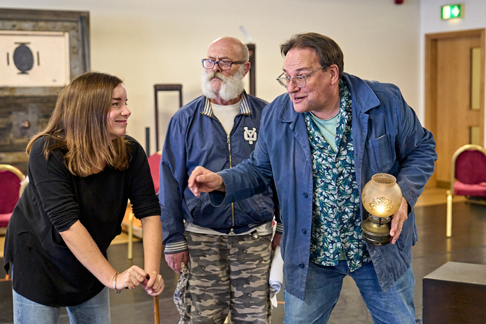 Photos: First Look Inside Rehearsal For Mark Gatiss' A CHRISTMAS CAROL Image