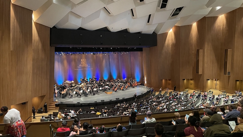 Interview: Kelly Ruggirello on Long Beach Symphony's A BEATLES CELEBRATION with Classical Mystery Tour Image