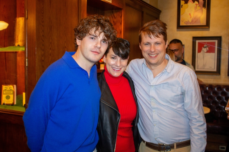 Photos: NEW YORK, NEW YORK Cast Reunites For Album Signing at The Drama Book Shop Image