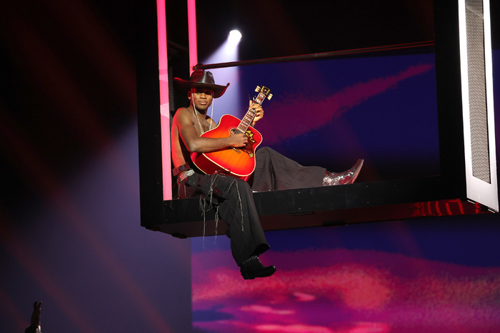 Photos: Madonna Kicks Off THE CELEBRATION TOUR in London Image