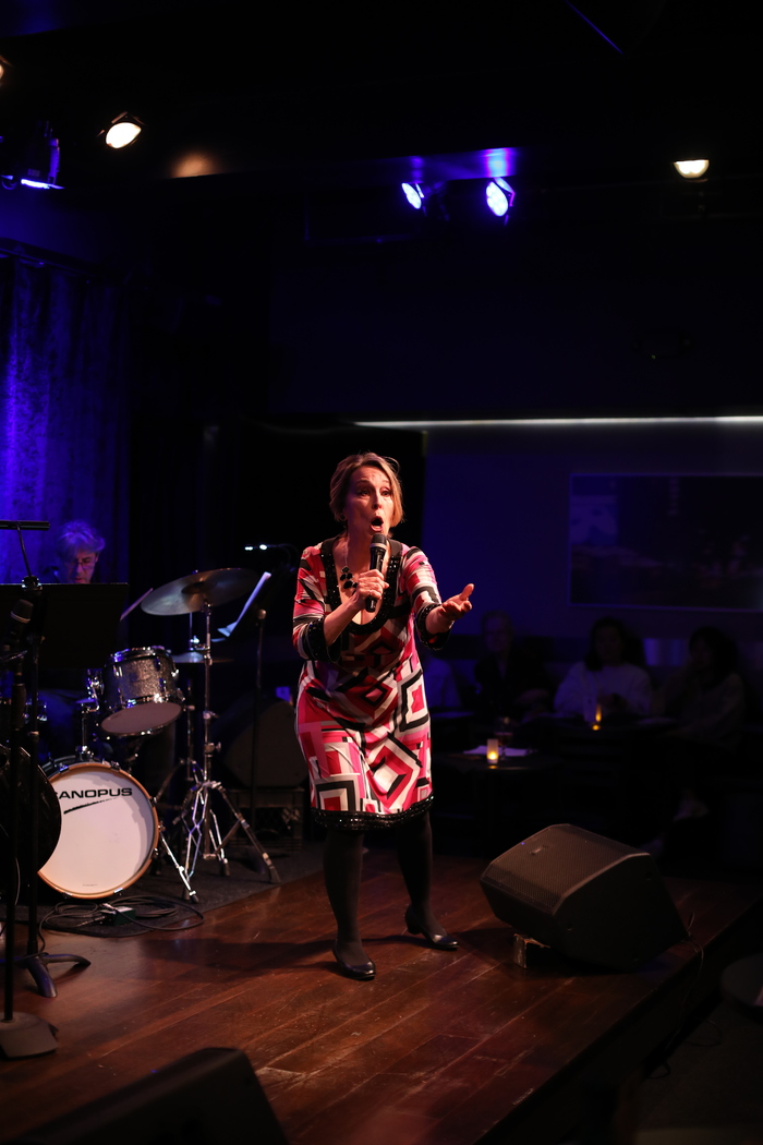 Photos: October 10th THE LINEUP WITH SUSIE MOSHER Shines Bright With Starry Talents Image