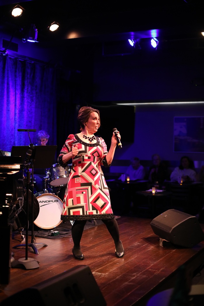 Photos: October 10th THE LINEUP WITH SUSIE MOSHER Shines Bright With Starry Talents Image