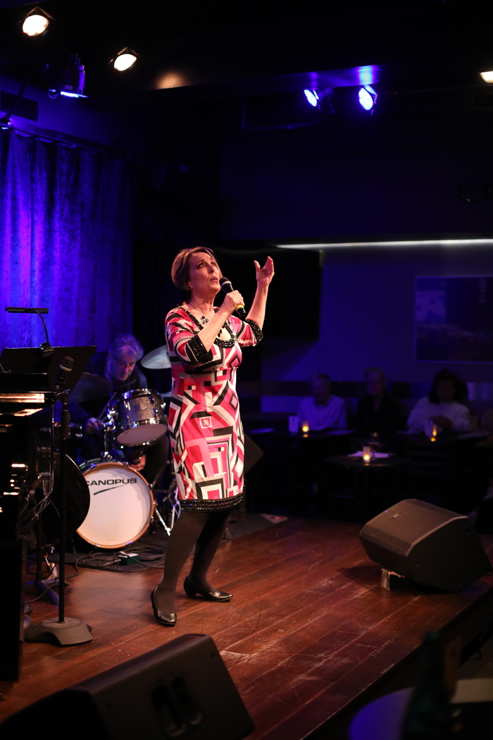 Photos: October 10th THE LINEUP WITH SUSIE MOSHER Shines Bright With Starry Talents Image