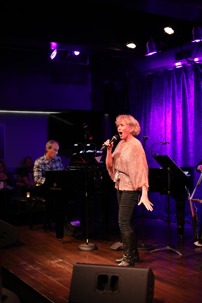 Photos: October 10th THE LINEUP WITH SUSIE MOSHER Shines Bright With Starry Talents Image