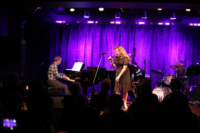 Photos: October 10th THE LINEUP WITH SUSIE MOSHER Shines Bright With Starry Talents 