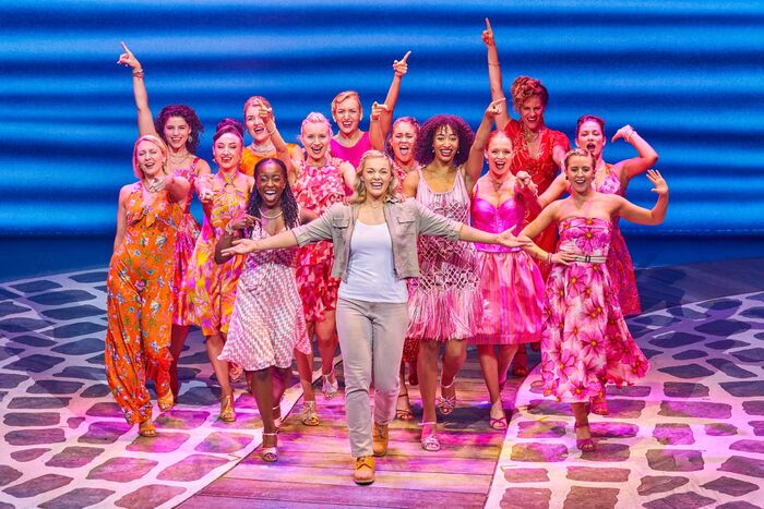 Photos/Video: First Look at the New Cast of MAMMA MIA! in the West End Image