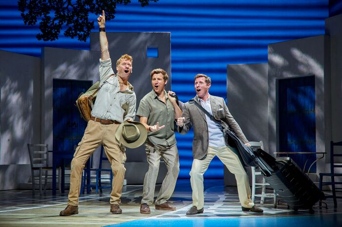Photos/Video: First Look at the New Cast of MAMMA MIA! in the West End Image