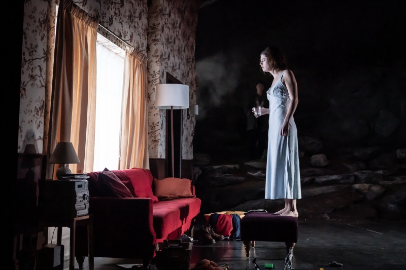 Review: PORTIA COUGHLAN, Almeida Theatre Image
