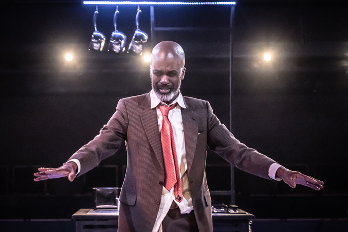 Photos: First Look at MEETINGS at the Orange Tree Theatre Image
