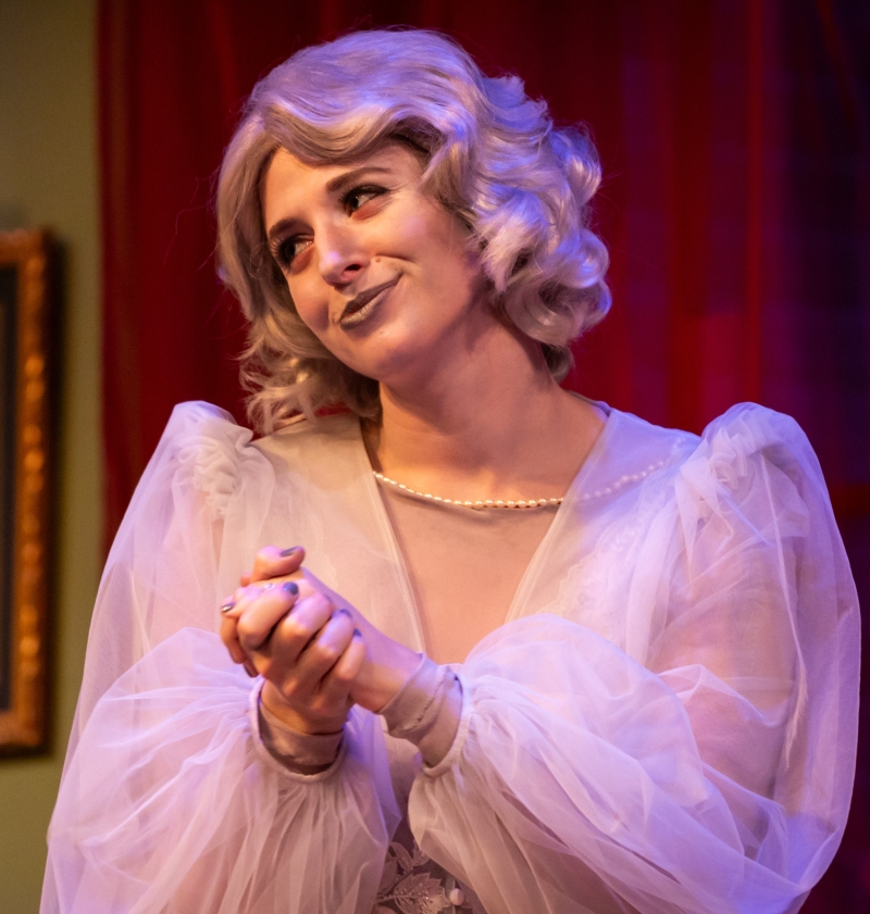 Review: BLITHE SPIRIT at Theatre Memphis Image