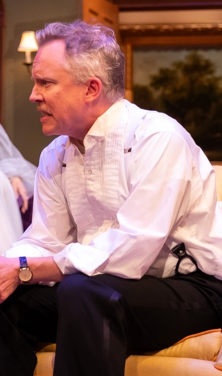 Review: BLITHE SPIRIT at Theatre Memphis Image