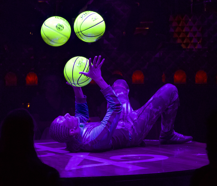 Photos: First Look At Teatro ZinZanni's LOVE, CHAOS, & DINNER Image
