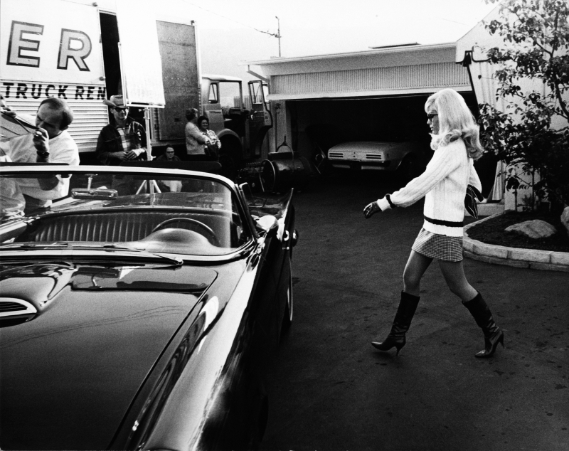 Album Review: Don't Walk, RUN To Get NANCY SINATRA KEEP WALKIN': SINGLES, DEMOS & RARITIES 1965 - 1978 Image