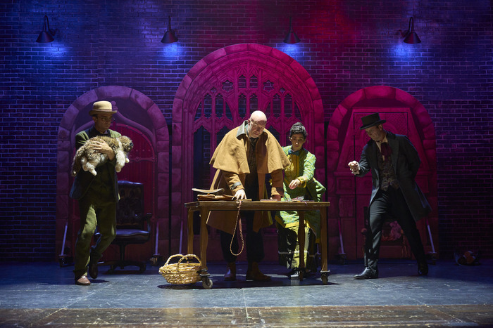 Photos: First Look at Great Lakes Theatre's DRACULA: THE BLOODY TRUTH 