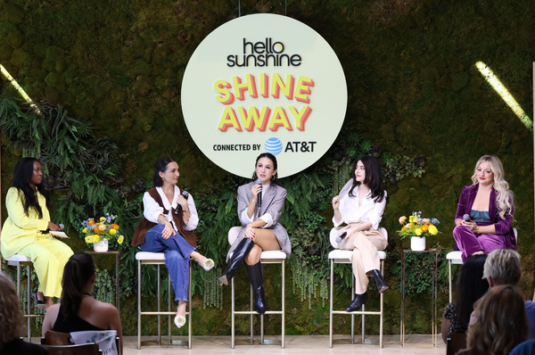Photos: Witherspoon, Garner, Kaling, Ross, & More Attend Hello Sunshine's Inaugural SHINE AWAY Event Image