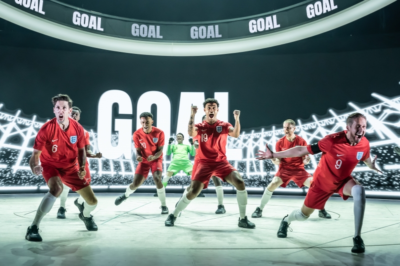 Review: DEAR ENGLAND, Prince Edward Theatre Image