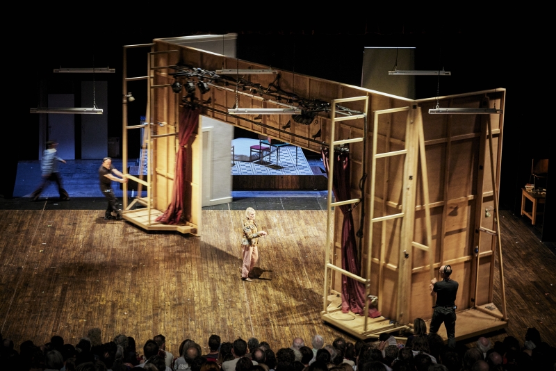 Review: THE CONFESSIONS, National Theatre Image