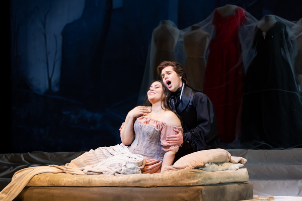 Photos: First Look At North Carolina Opera's LA TRAVIATA Image