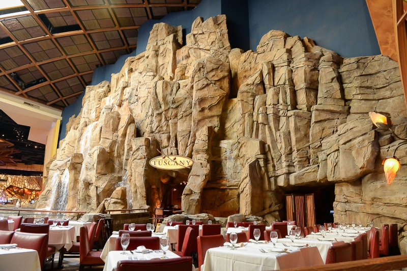 Review: Todd English's Tuscany at Mohegan Sun offers authentic Italian cuisine in a rustic setting Image