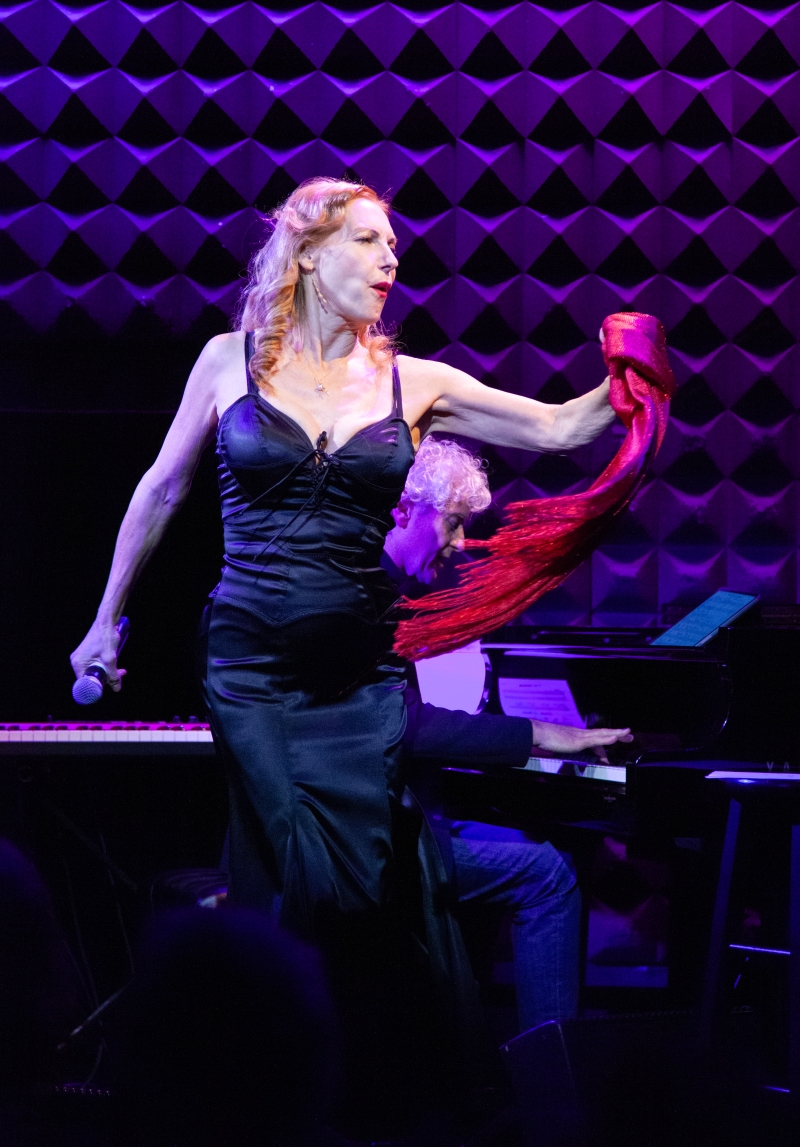 Photos: Ute Lemper Is Timeless In TIME TRAVELER at Joe's Pub Image