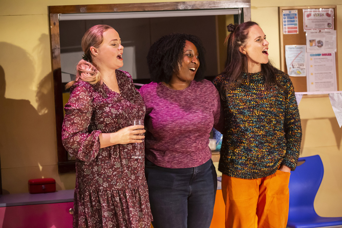 Photos: First Look at the UK Tour of THE GOOD ENOUGH MUMS CLUB Image