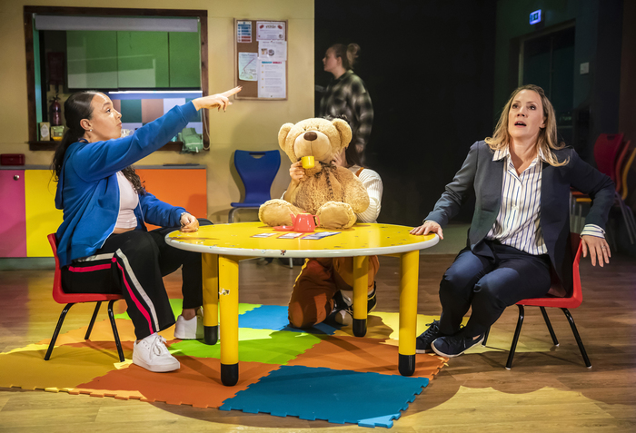 Photos: First Look at the UK Tour of THE GOOD ENOUGH MUMS CLUB Image